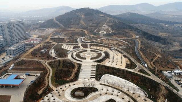 南区人有福了!徐州两大山体公园开放!瀑布、壁画、花……