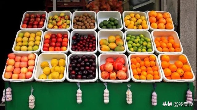 地摊经济火爆你适合卖什么,地摊经济火爆的小吃有哪些