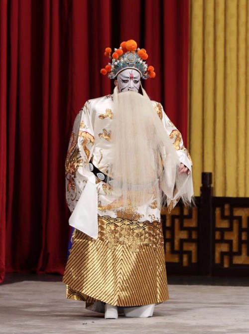 关于如何识脸谱,京剧脸谱看人物