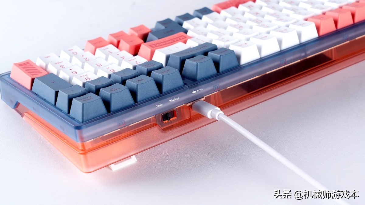 机械师kt68使用教程,机械师k600t82键三模机械键盘上架