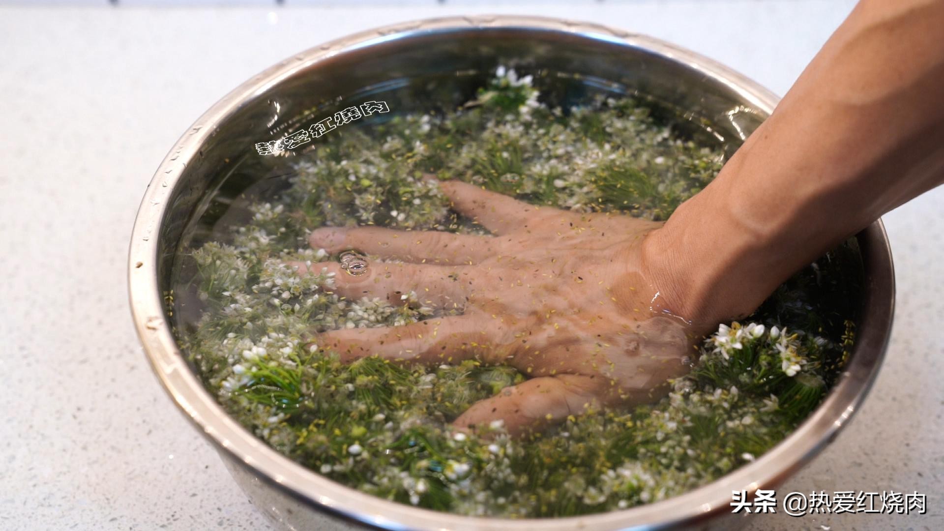怎样除去韭菜花里的虫子,怎样消灭韭菜上的腻虫