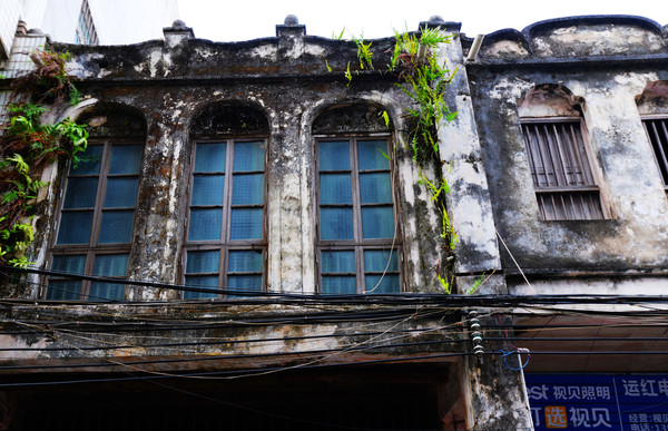 幸亏我来了再不来素材就没了,海南月亮湾的夜晚