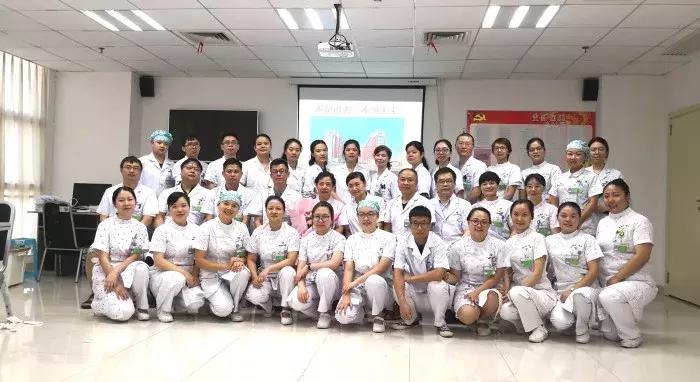 在一个医院待了十几年的护士,一个工作十年的护士