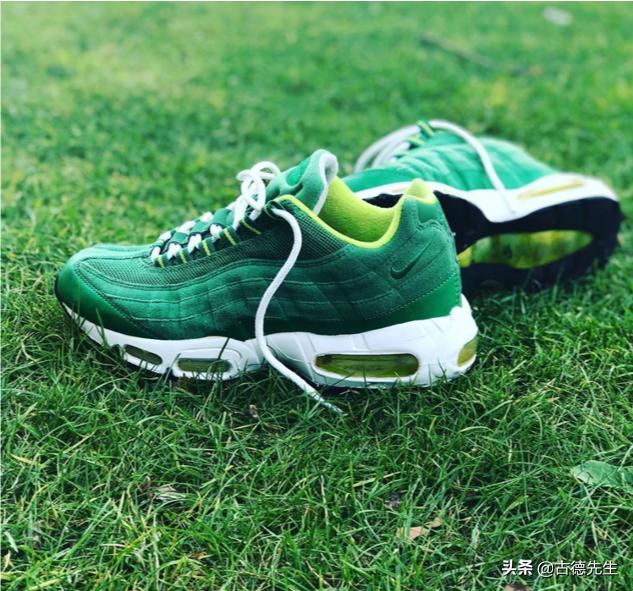 男式个性春季穿搭,男士显白穿搭