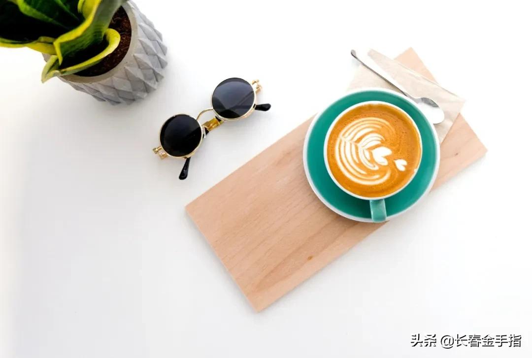 喝星巴克值不值,喝星巴克划算吗