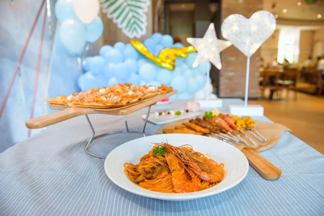 必胜客宠粉玩出新花样？七夕为你甜蜜助攻