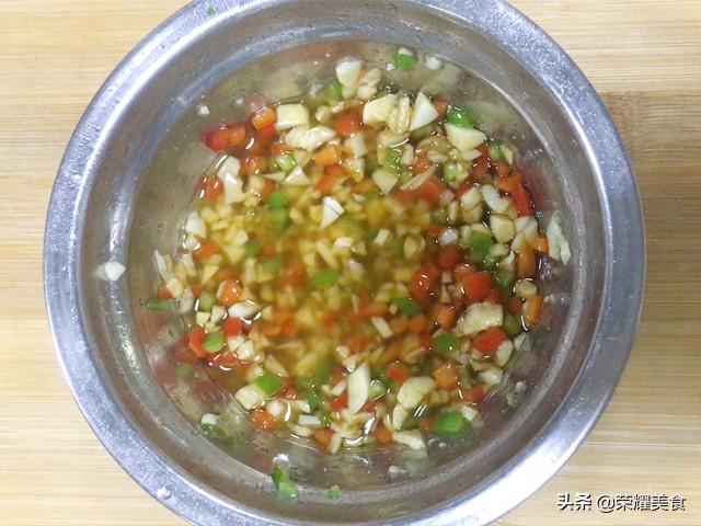 速冻的粉丝蒜蓉蒸扇贝蒸几分钟熟,蒜蓉蒸扇贝最正宗的做法视频