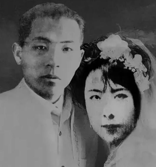 错爱一生张学良和发妻于凤至,一代将军张学良与赵四小姐