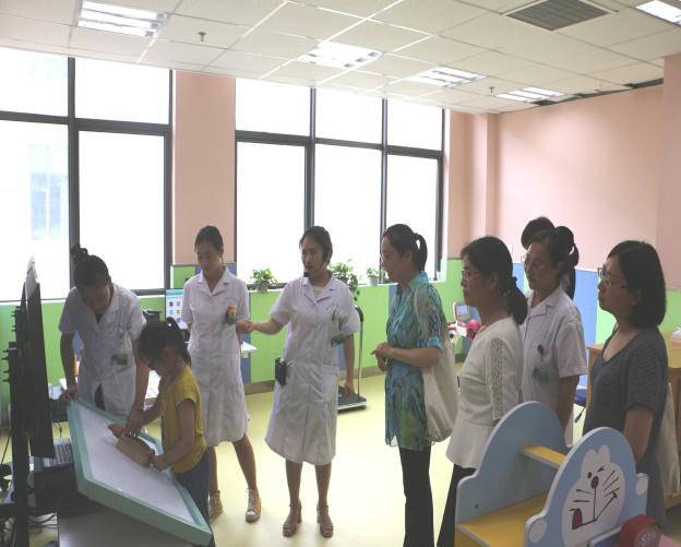 中残联领导到宿迁市儿童医院进行残疾儿童康复调研工作