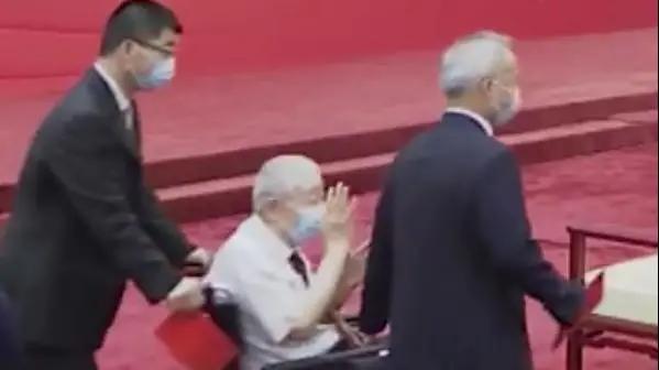 回答这个问题的英语,一句话就能回答完整的问题