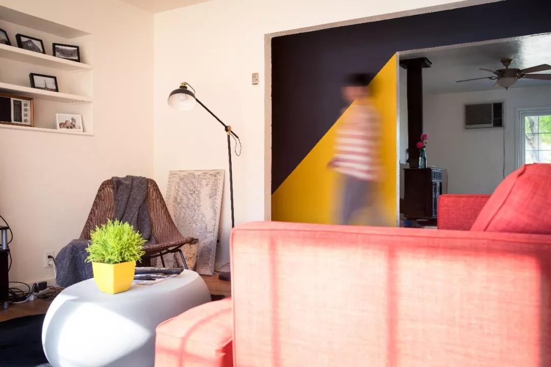 他一个人住,她一人独住100平复古房