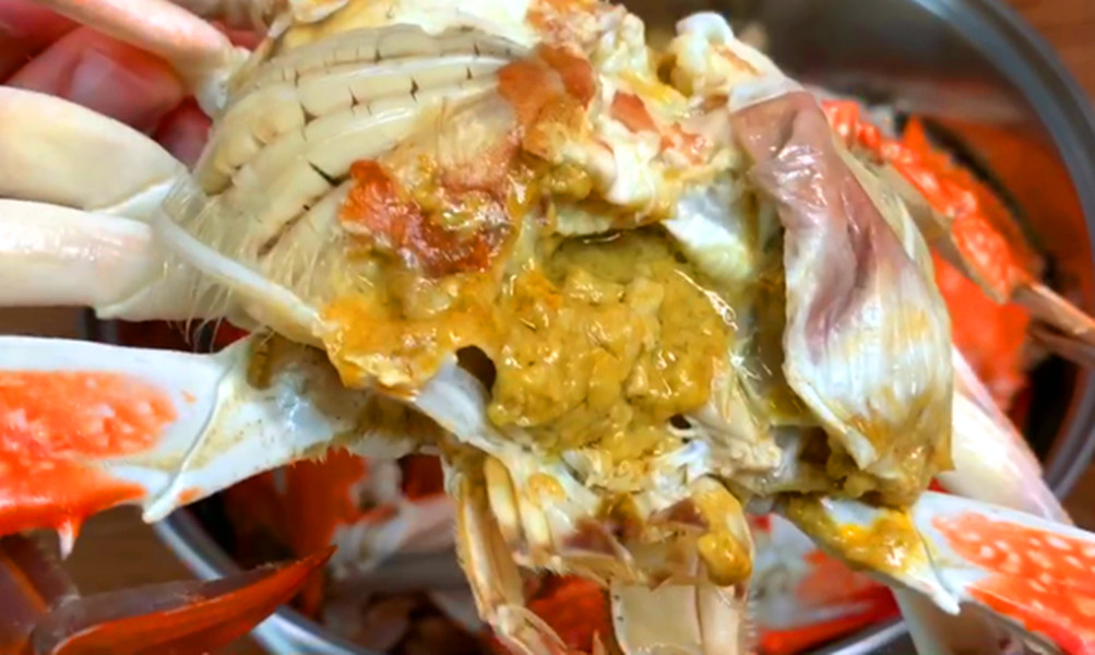 蒸螃蟹的做法用冷水或热水,蒸螃蟹冷水下锅还是热水下