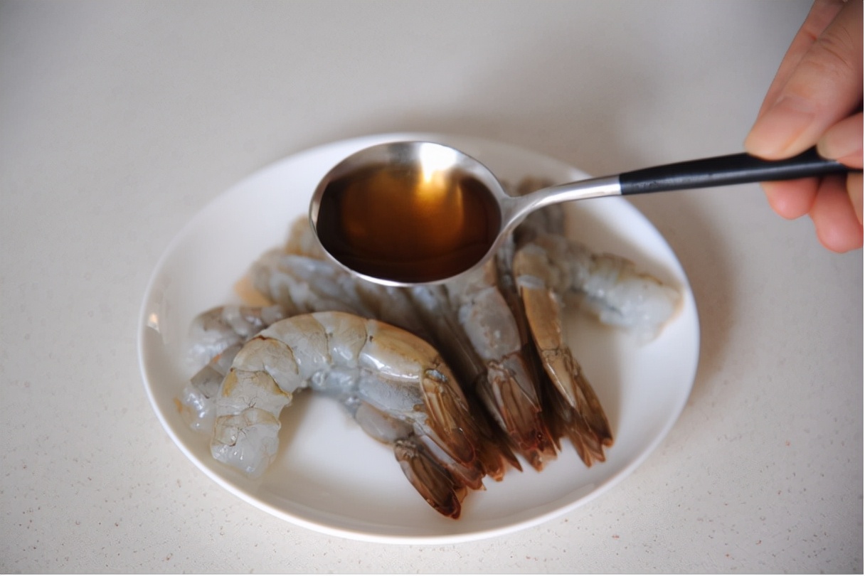 怎么样做出的虾仁口感脆爽滑,如何做出来的虾仁又嫩又好吃
