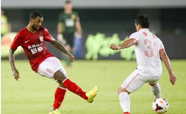 巴萨时期的亚亚图雷,亚亚图雷巅峰期有多强