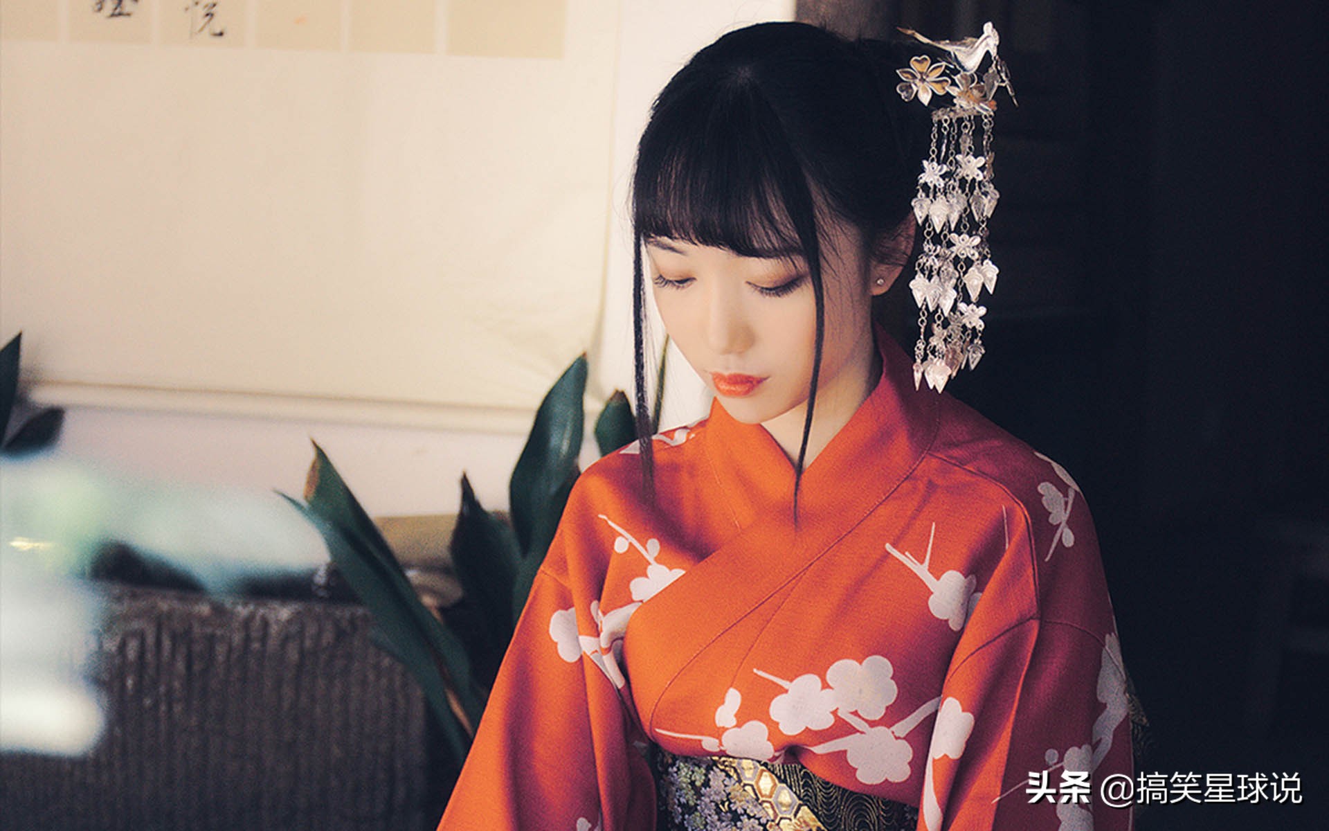 熊孩子往钢琴上浇了一桶水,亲戚家的熊孩子来我家