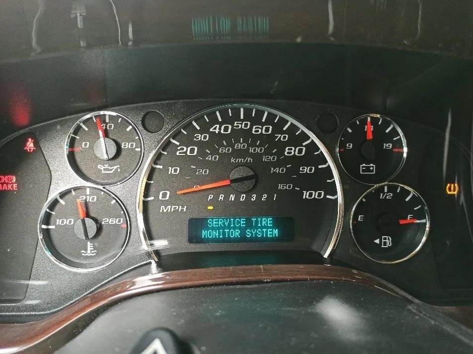 和埃尔法抗衡的保姆车,一百多万的保姆车埃尔法