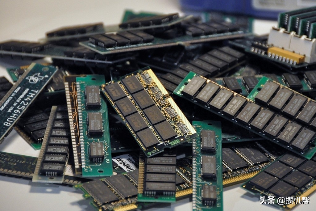 英特尔第二代4G内存,英特尔4核处理器加4g内存128固态