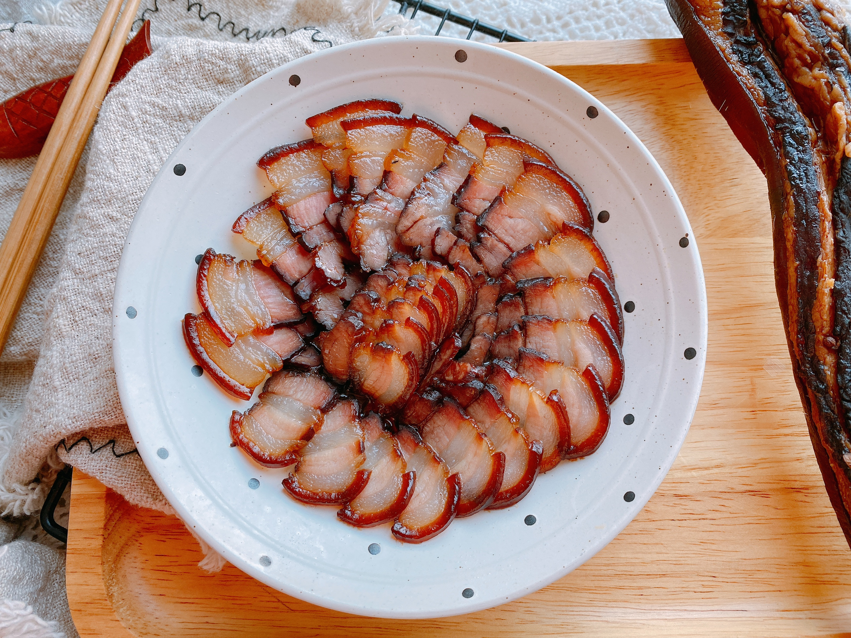 几十年的酱油肉配方，4个技巧，咸度适中，色泽红亮比腊肉更好吃