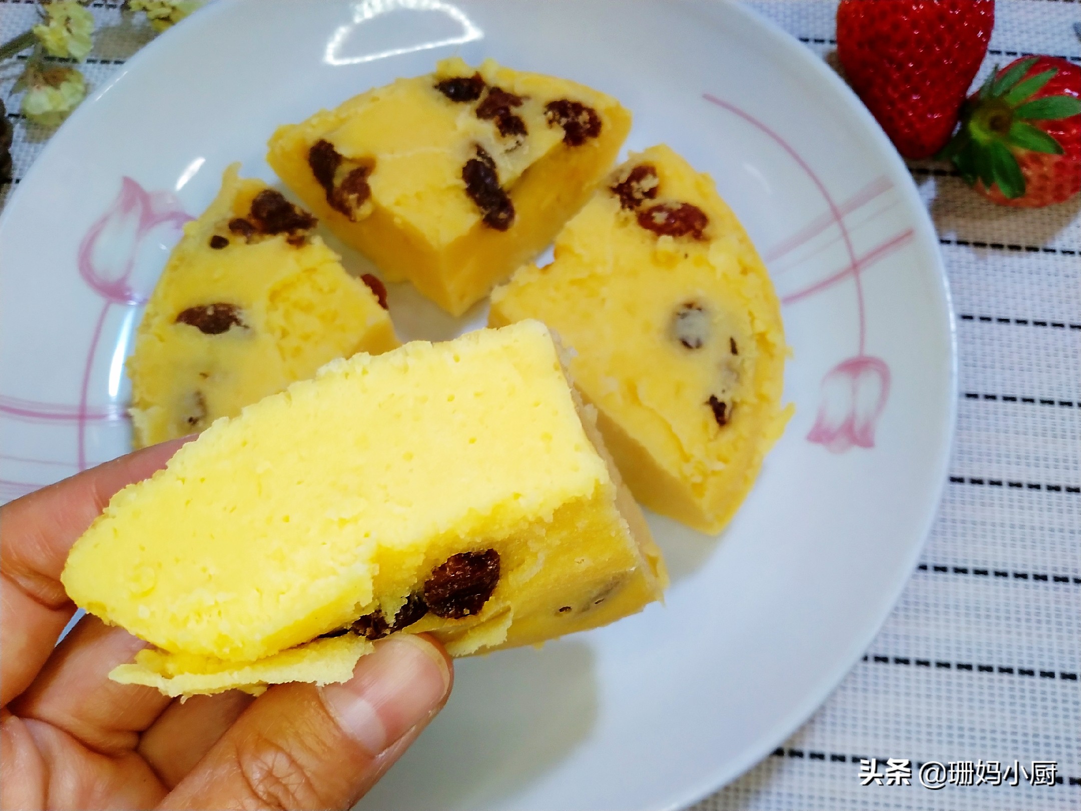 何炅教做酸奶蛋糕用什么面粉,何炅同款自制小蛋糕