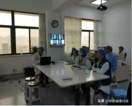 孩子一出生就进重症监护室,刚出生的婴儿在重症监护室9天