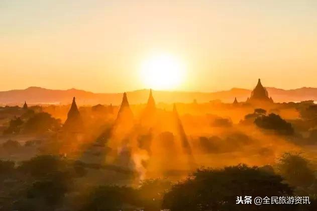 这个藏着绝美海滩和热气球的东南亚小国说走就走！