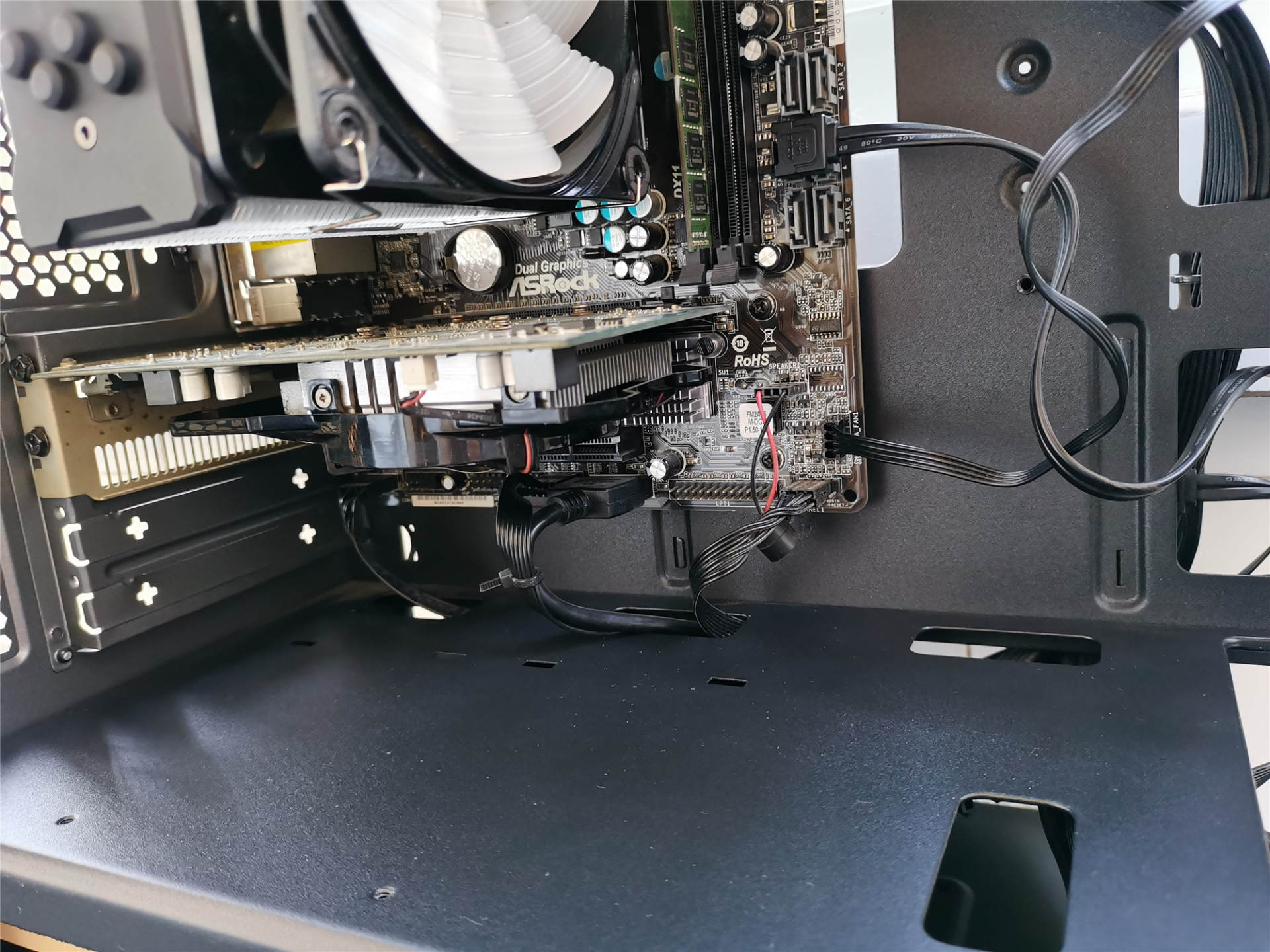 电脑一年清理几次灰,电脑清理灰尘后崩溃