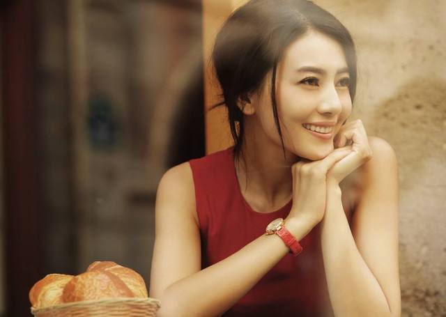 月收入三千多的女生,月入七千用什么档次护肤品