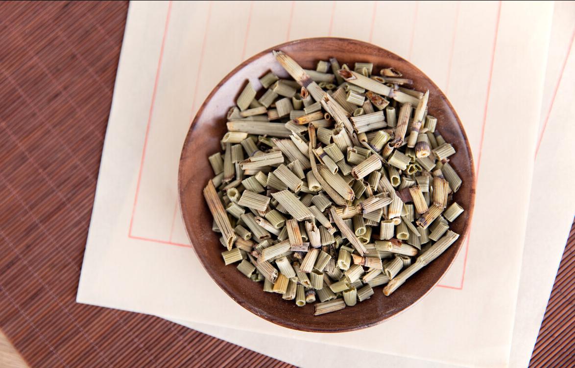 乳腺增生有肿块用热毛巾敷有用吗,40岁男性乳腺增生有肿块怎么消除