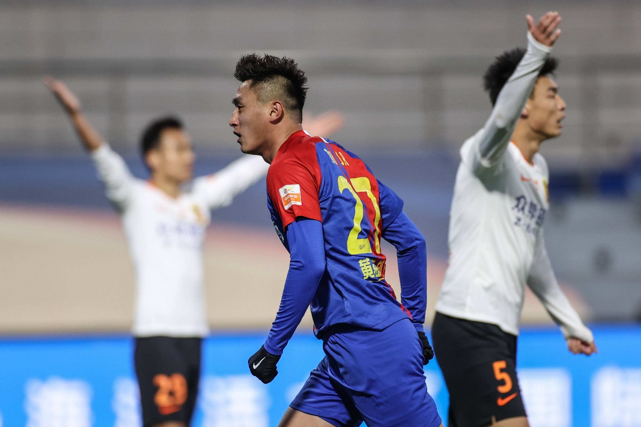 3冠王,青岛三连冠