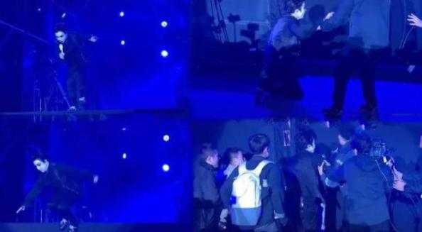 薛之谦假摔,薛之谦演唱会摔倒两脚朝天