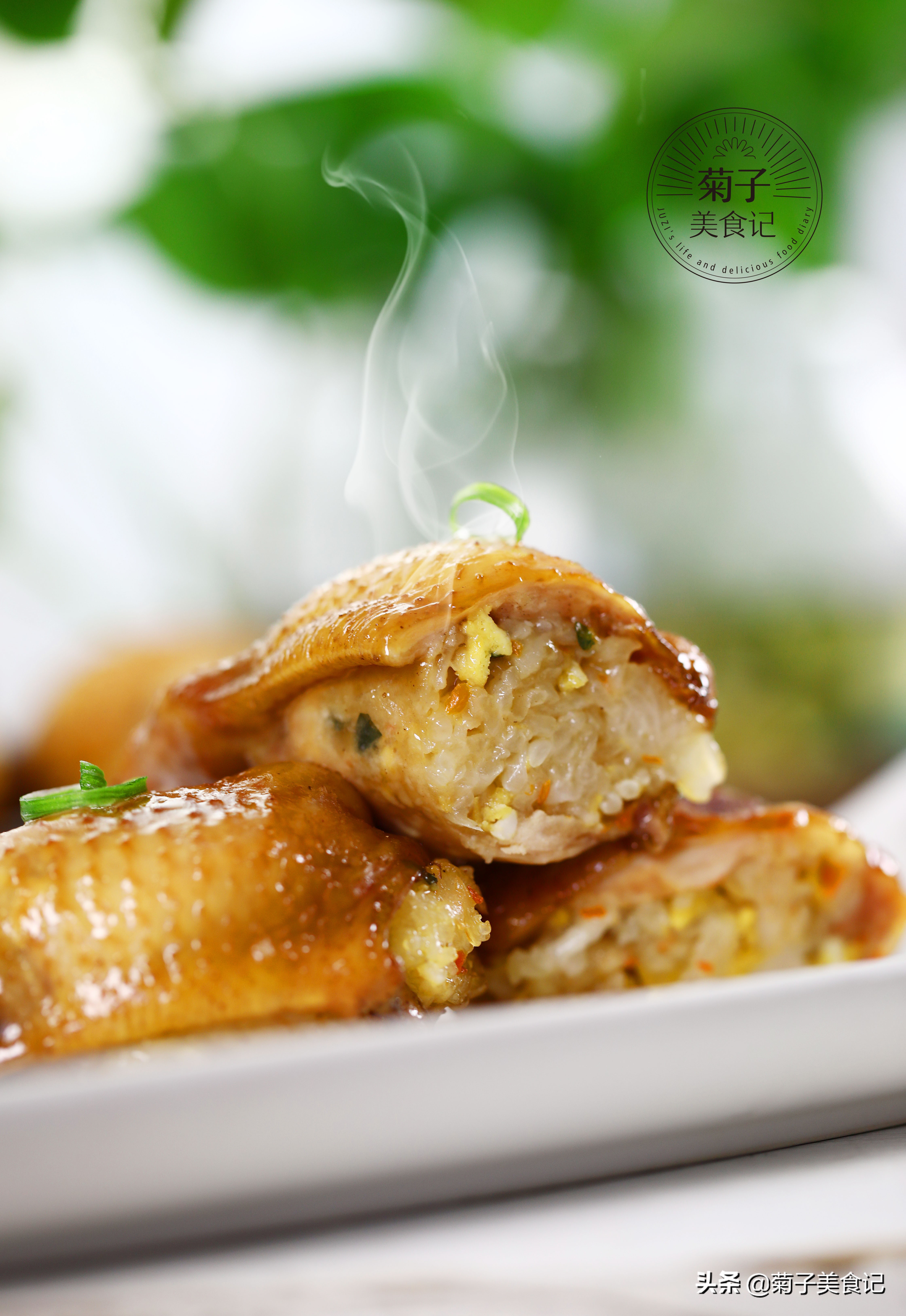 鸡翅包饭可真是太香了,鸡翅包饭一口吃完