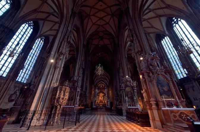 摄影景深和用光,摄影景深是什么意思