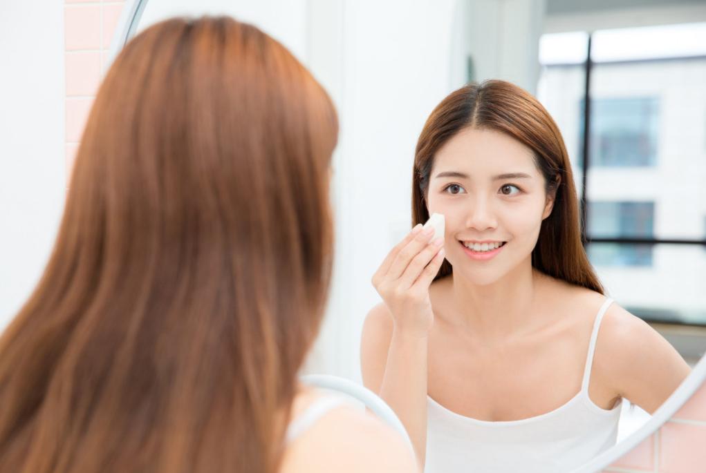 没卸妆水怎么卸眼妆比较干净,没卸妆水怎么卸遮瑕