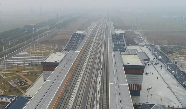 见证四十年奋进新征程,奋斗新时代书写铁路情