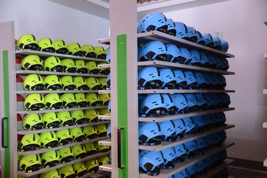 滑雪亲子训练营,冰雪亲子营