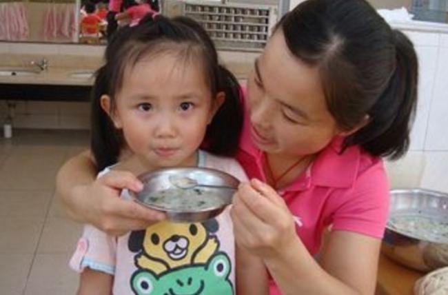 小孩积食上火咳嗽怎么快速消食,小孩积食咳嗽吃什么能快速消食