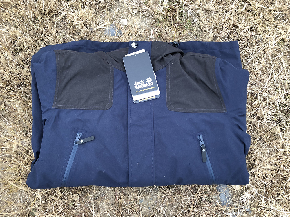 狼爪冲锋衣特点,功能冲锋衣推荐骆驼