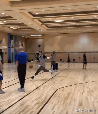 独行侠东契奇为核心,独行侠队内训练东契奇