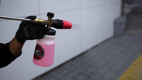 聊城洗车美容界的标杆，让你的爱车享受一次完美的“大保健”