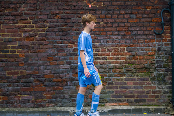 伊顿公学和霍格沃茨哪个好,英国贵族伊顿公学