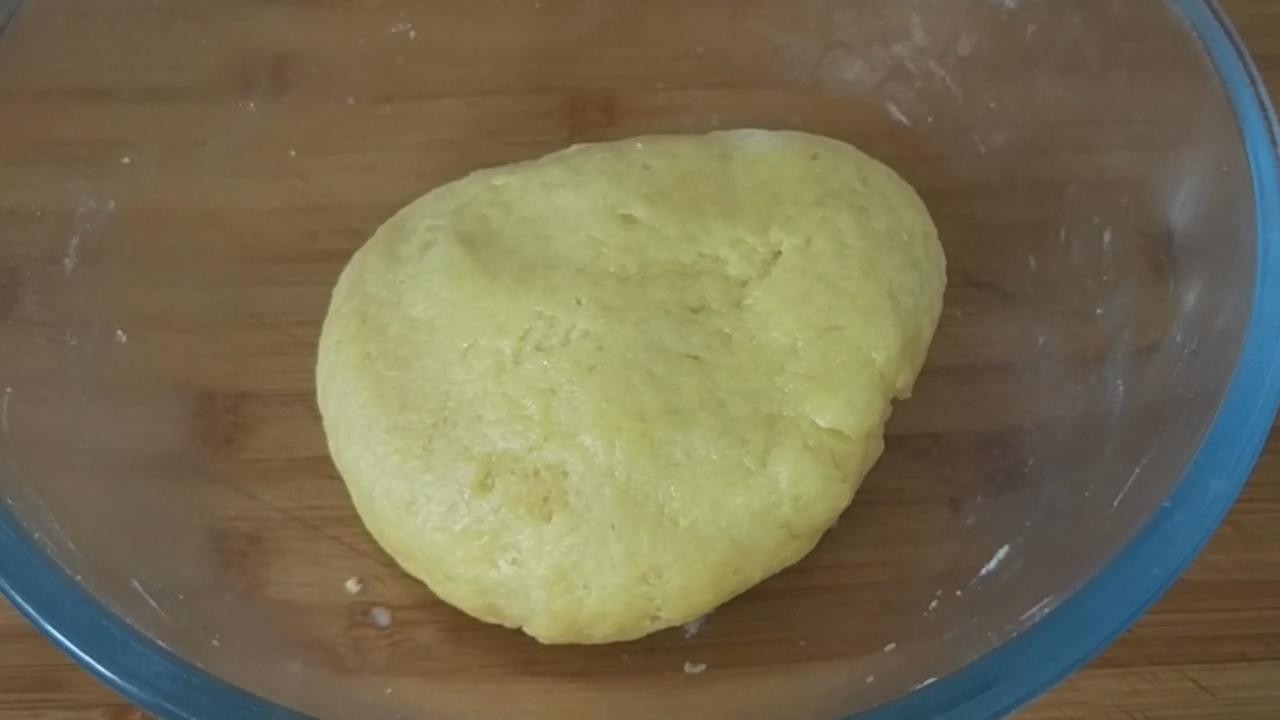 面粉里加鸡蛋怎么做饼,鸡蛋面粉饼怎么做松软好吃