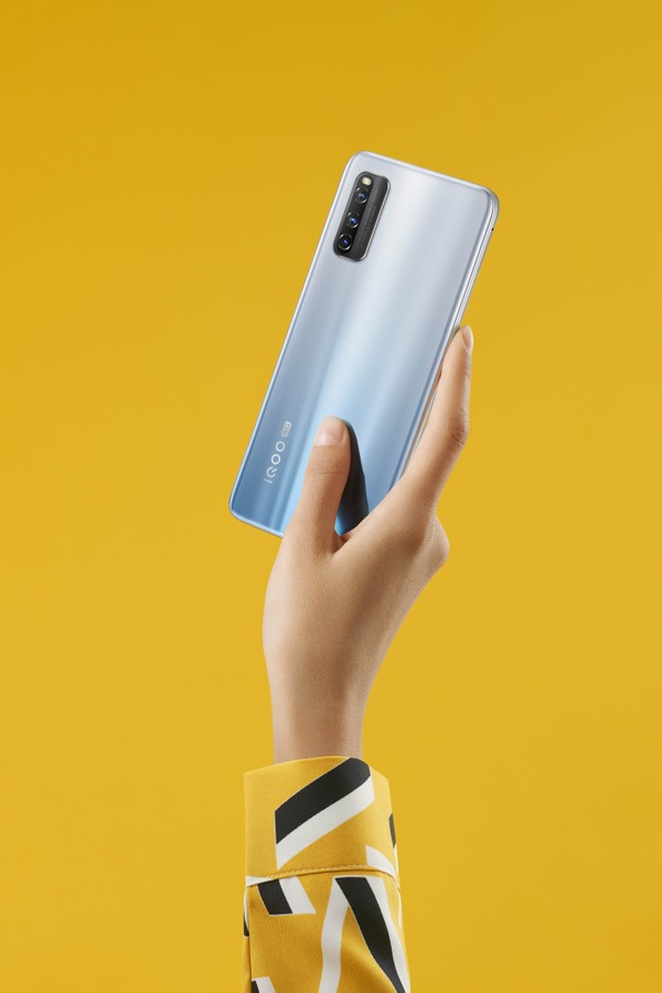 iqooz1性能怎样,iqoo神机600元