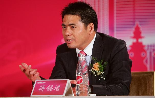 从修车到亿万富豪,从修车工逆袭