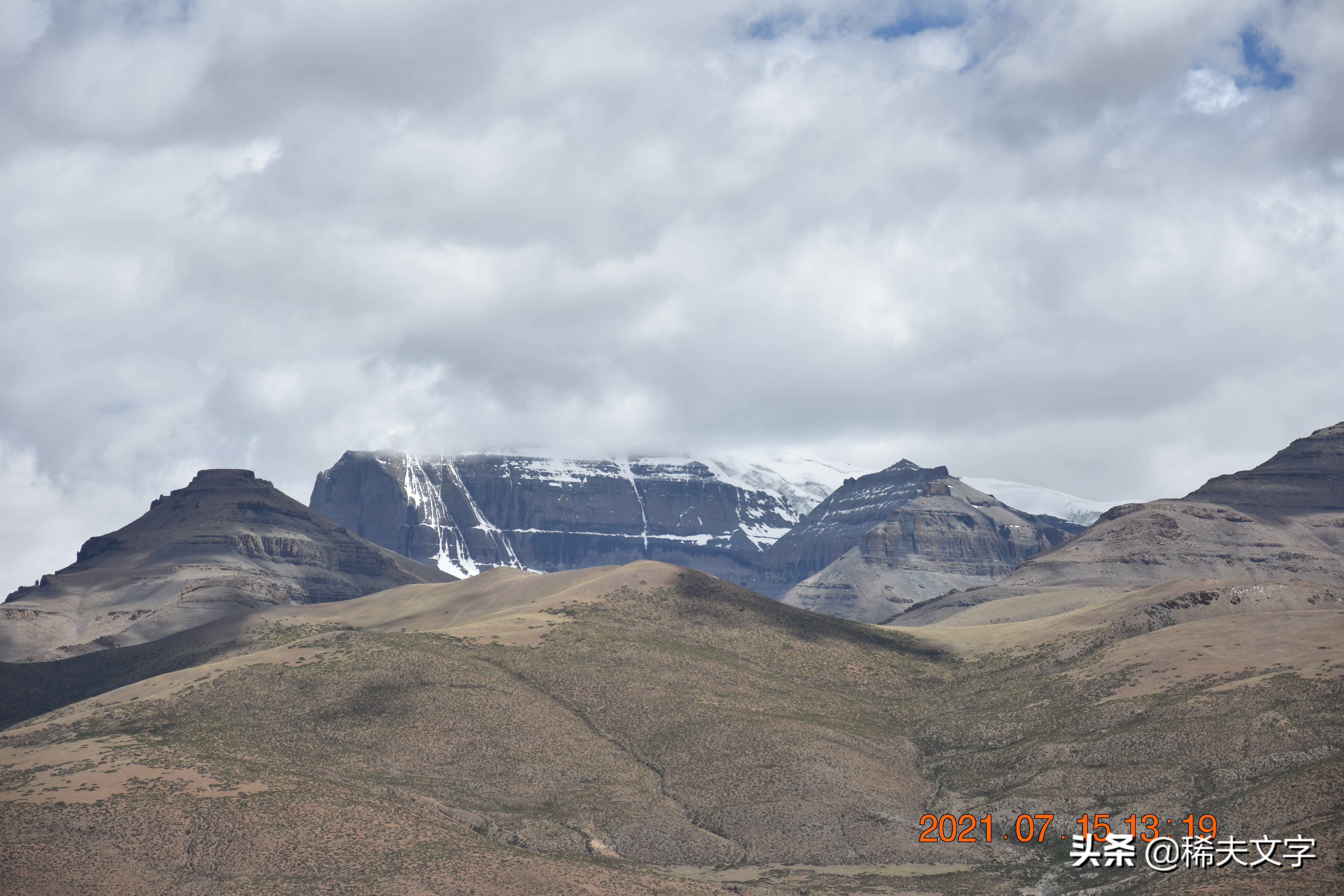 我们不远万里前来,跪在你的面前,跪在高高的规则脚下