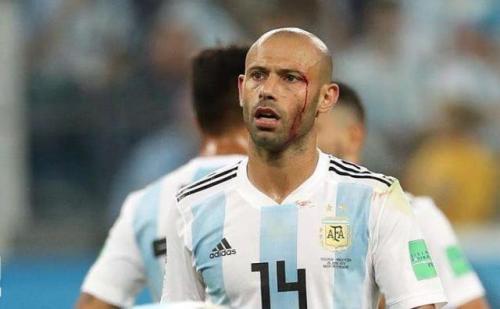 抢球机器——三十年看球之抢断型后腰