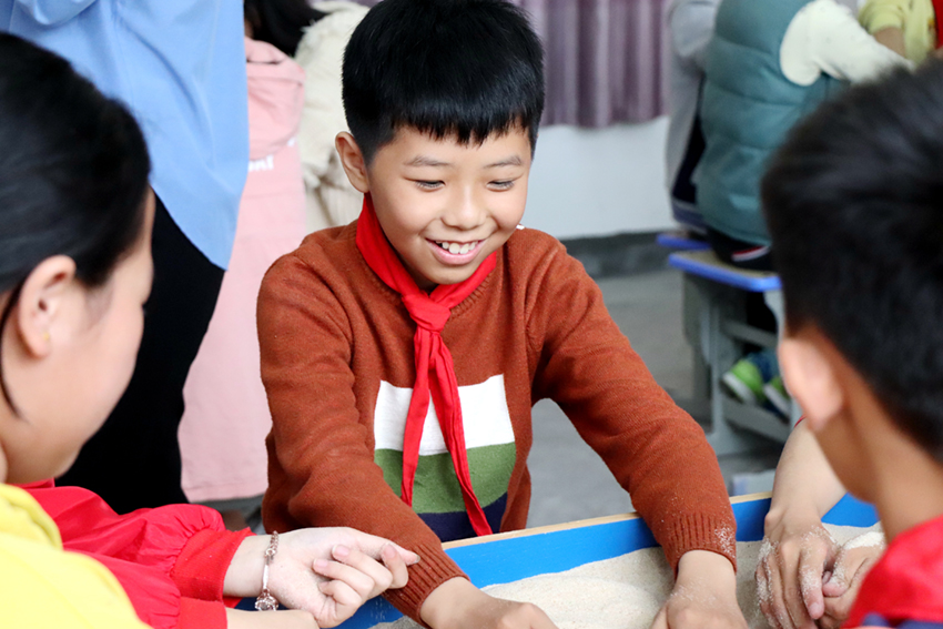 中大互联——“心希望”沙盘进百校之普宁仕林小学