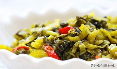 风味独特的四川泡菜制作及养护法，见证一坛传家泡菜的诞生