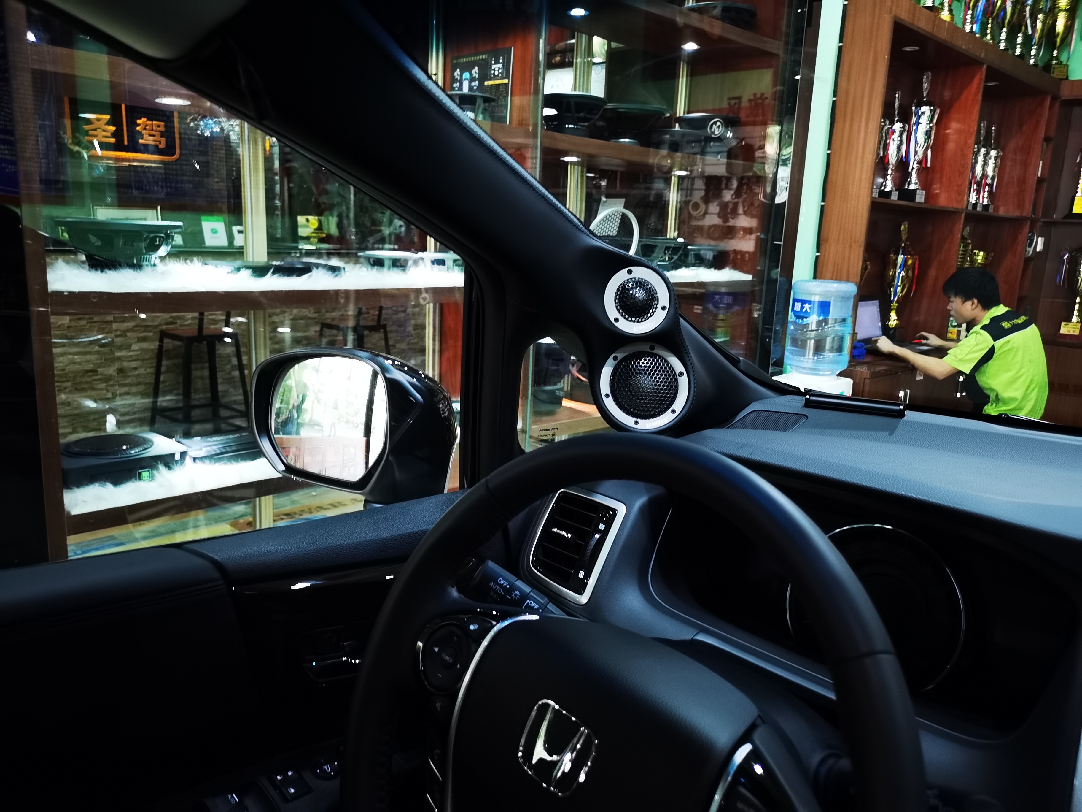 本田奥德赛喇叭改装,本田奥德赛汽车音响改装有哪些