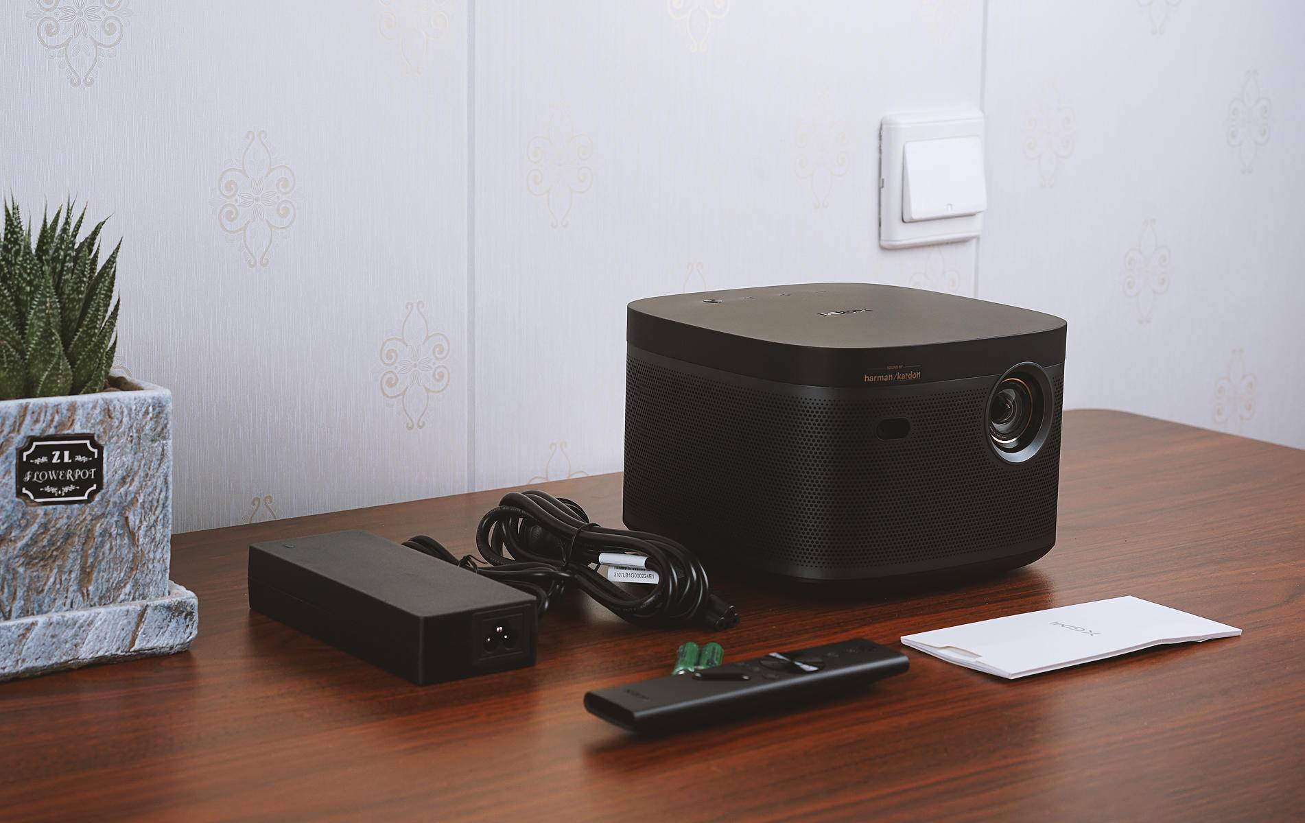 极米newz8x对比大眼橙x7d,大眼橙x7dpro对比极米play3