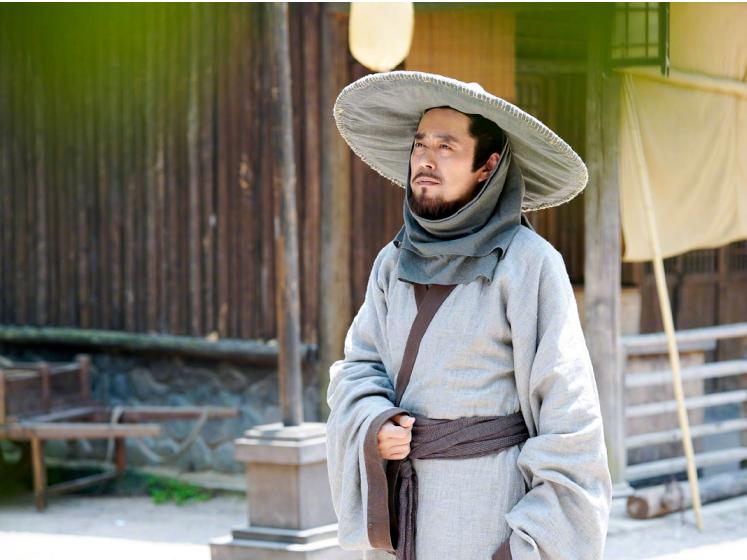 范仲淹仕途并不成功，后世为何对他极尽褒扬？你看他一生干了啥？